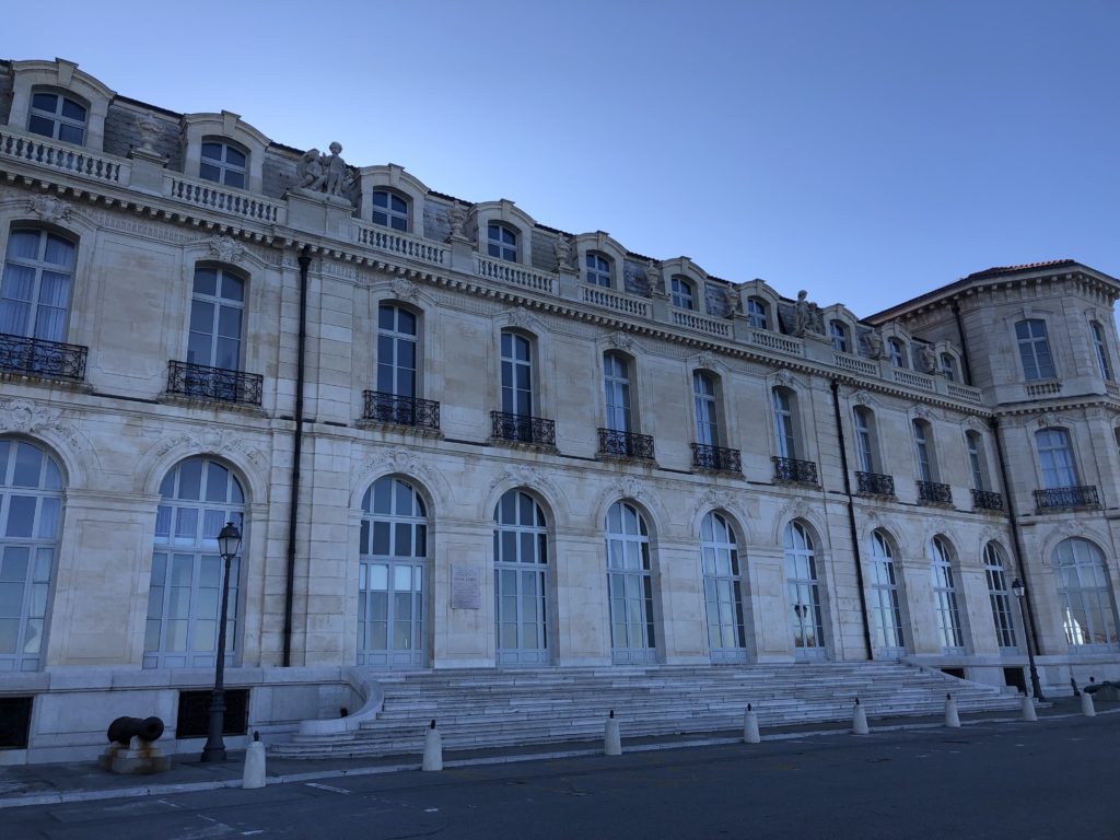エクス＝マルセイユ大学(Aix=Marseille universite)もはや観光地。エミル・デュクロー公園｜マルセイユ旅行記2019大学はもやは観光地(エクス＝マルセイユ大学　)まとめ